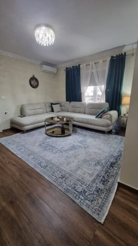 EKSKLUZIVE në treg! Shitet Apartament 2+1 Ne Qender , 210.000 €uro