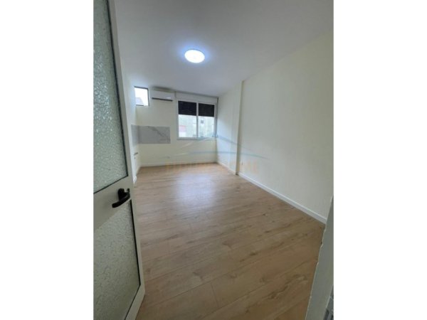 Durres, shitet apartament 1+1 Kati 5, 44 m² 65.000 € (Plazh Hekurudha,Durres)