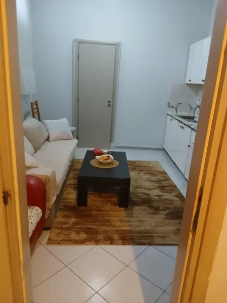Tirane, jepet me qera apartament 1+1 Kati 1, 50 m² 420 € (Selvia , prane supermarket xhangolli)