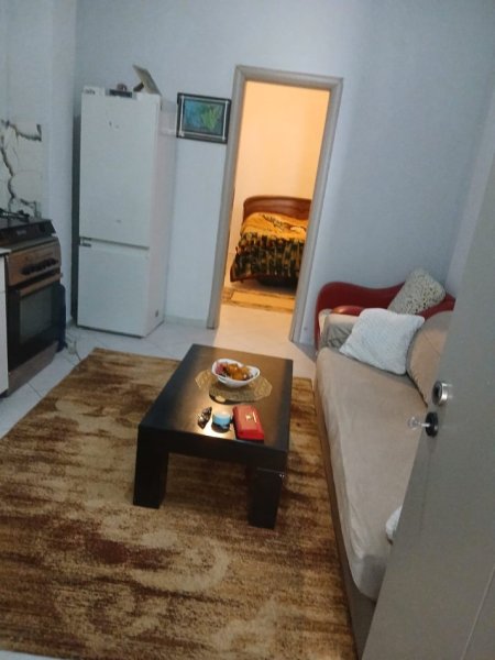 Tirane, jepet me qera apartament 1+1 Kati 1, 50 m² 420 € (Selvia , prane supermarket xhangolli)