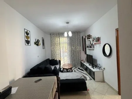 Tirane, shitet apartament 2+1+Ballkon Kati 3, 76 m² 170.000 € (Kodra e Diellit 1)