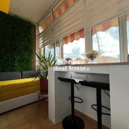 Tirane, jepet me qera apartament 2+1 Kati 8, 85 m² 850 € (Rruga Bardhok Biba)