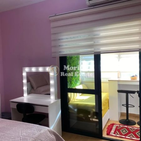 Tirane, jepet me qera apartament 2+1 Kati 8, 85 m² 850 € (Rruga Bardhok Biba)