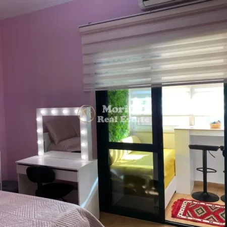 Tirane, jepet me qera apartament 2+1 Kati 8, 85 m² 800 € (Rruga Bardhok Biba)