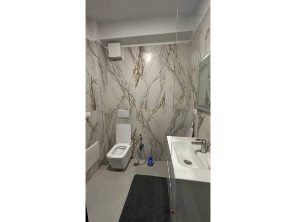 Tirane, jepet me qera apartament 2+1 Kati 8, 85 m² 650 € (Don Bosko)