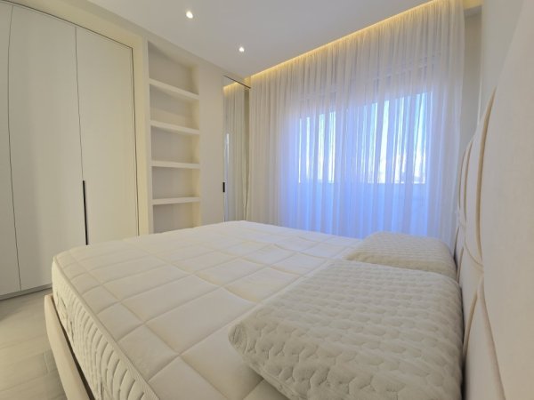Tirane, jepet me qera apartament 1+1 , 600 € (Don Bosko)