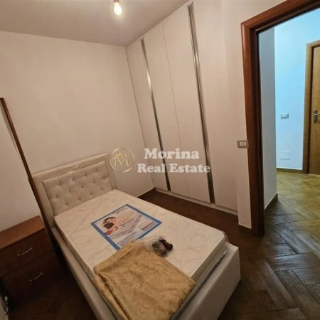 Tirane, jepet me qera apartament 3+1+Ballkon Kati 3, 126 m² 800 € (Rruga Dritan Hoxha)