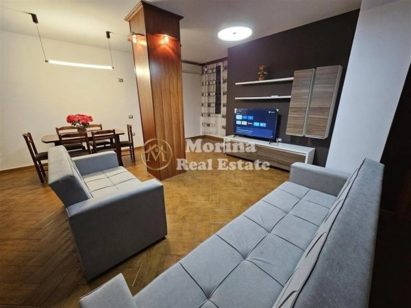 Tirane, jepet me qera apartament 3+1+Ballkon Kati 3, 126 m² 800 € (Rruga Dritan Hoxha)
