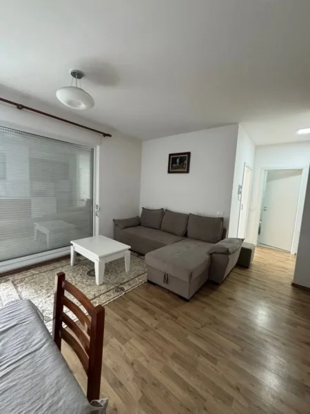 Tirane, jepet me qera apartament 1+1+Ballkon Kati 6, 58 m² 500 € (Rruga Siri Kodra , Kompleksi Siri)