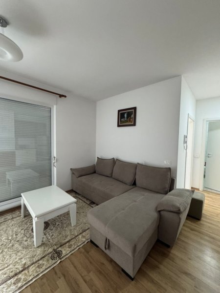 Tirane, jepet me qera apartament 1+1+Ballkon Kati 6, 58 m² 500 € (Rruga Siri Kodra , Kompleksi Siri)