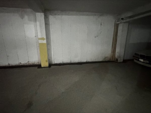 Tirane, shes apart 3+1+2 me garazh Kati 1, 165 m² 270.000 € (Rr. Kodra e Diellit ne krah te kopshtit Botanik)