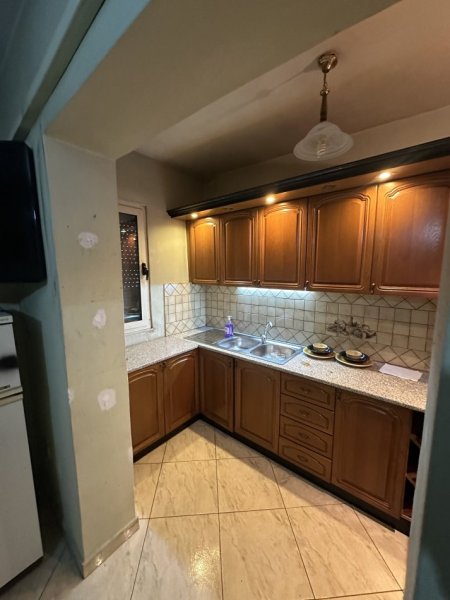 Tirane, shitet apartament 3+1 Kati 5, 87 m² 165.000 € (Rruga Irfan Tomini)