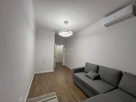 Tirane, jepet me qera apartament 1+1+Ballkon Kati 6, 68 m² 750 € (Blloku)
