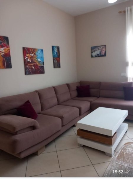 Tirane, jepet me qera apartament 1+1+Ballkon Kati 6, 100 m² 600 € (Rruga Kavajes,Delijorgji)