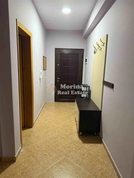 Tirane, jepet me qera apartament 2+1 Kati 3, 95 m² 500 € (Rruga Endri Keko)