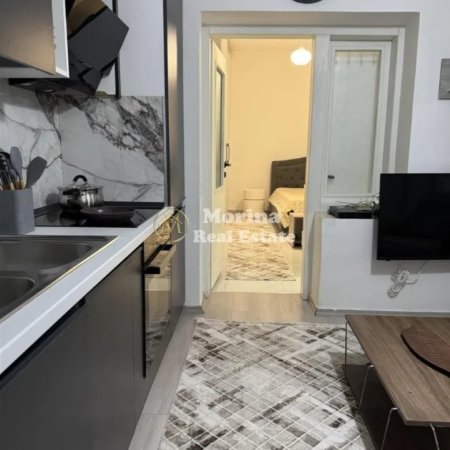 Tirane, jepet me qera apartament 1+1 Kati 1, 60 m² 520 € (Rruga e Dibres)