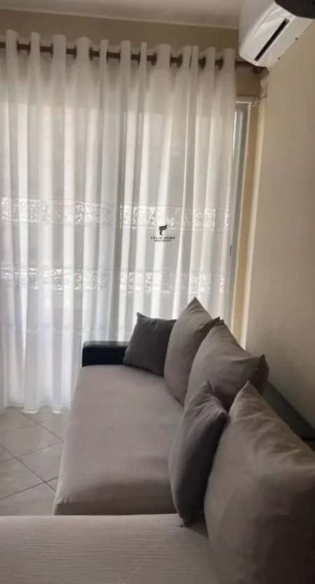 Tirane, jepet me qera 1+1 Kati 2, 65 m² 550 € (MINE PEZA)