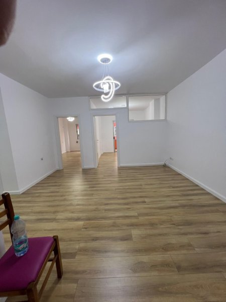 Tirane, shitet apartament 2+1+Ballkon Kati 2, 76 m² 120.000 € (astir)