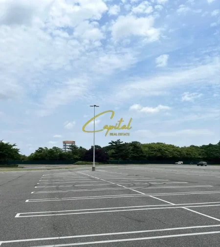 Tirane, jepet me qera toke , 430 m² (YZBERISHT)