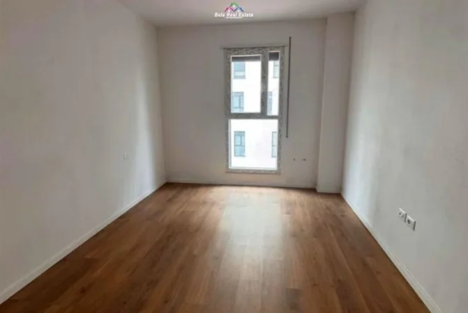 Tirane, jepet me qera zyre Kati 2, 100 m² 600 € (Don bosko)