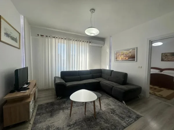 Tirane, jepet me qera apartament 2+1 Kati 5, 95 m² 600 € (Rruga Dritan Hoxha, Zogu i Zi)