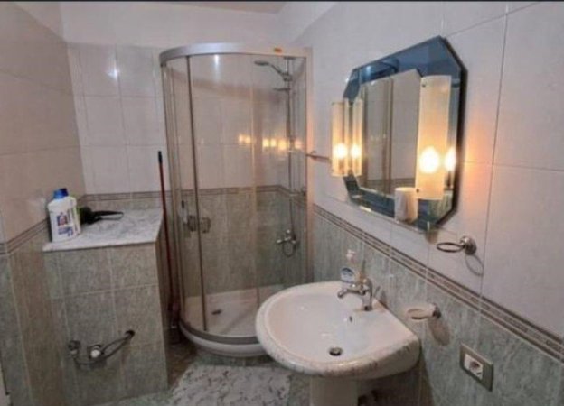 Tirane, jepet me qera apartament 1+1 Kati 2, 60 m² 350 € (Mullet)