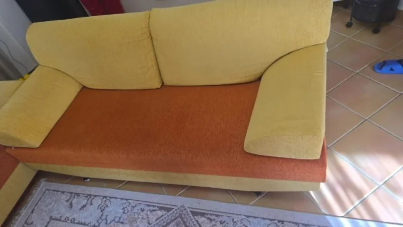 Tirane, shes SHITEN 2 DIVANE DHE 1 KOLLTUKE 180 €