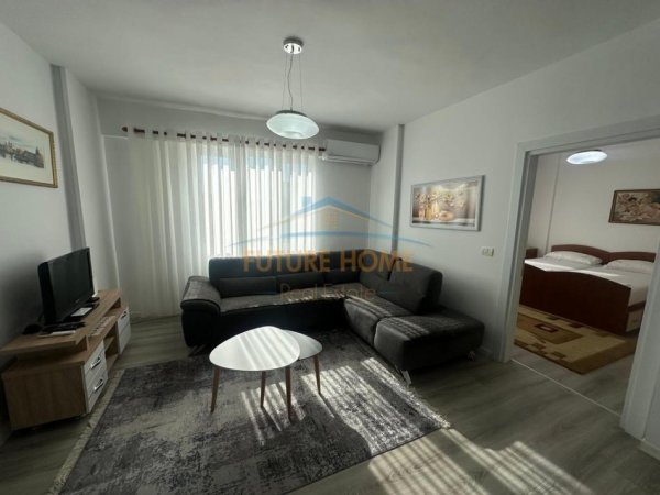 Tirane, jepet me qera apartament 2+1 Kati 5, 87 m² 700 € (Rruga Dritan Hoxha)