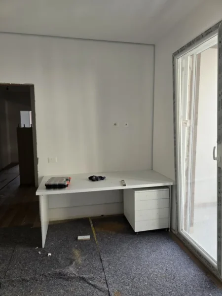 Tirane, Bëjmë mobilje të reja dhe riparojmë mobilje të përdorura