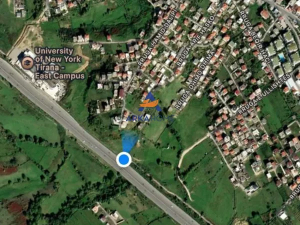 Tirane, shitet toke , 8.000 m² 9.000.000 € 