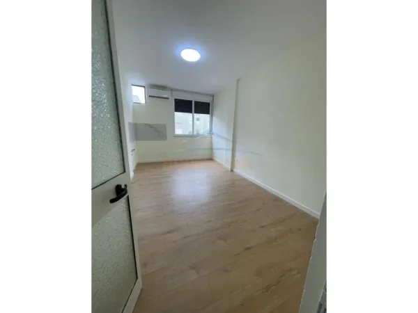 Durres, shitet apartament 1+1 Kati 5, 44 m² 65.000 € 