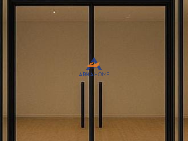 Tirane, jepet me qera Kati 0, 140 m² 700 € 