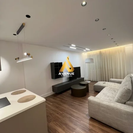 Tirane, shitet apartament 2+1+Ballkon Kati 6, 99 m² 175.000 € (TRE DESHMORET)