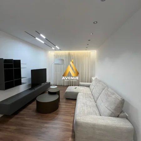 Tirane, shitet apartament 2+1+Ballkon Kati 6, 99 m² 175.000 € (TRE DESHMORET)