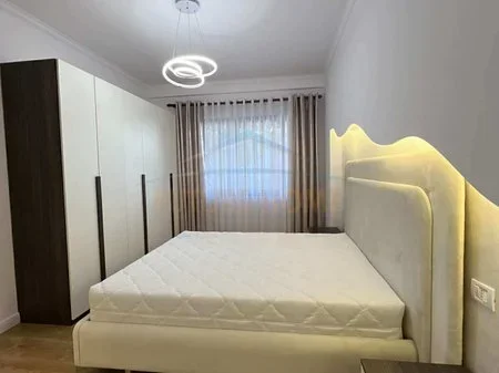 Tirane, shitet apartament 2+1+Ballkon Kati 1, 92 m² 173.000 € (rruga teodor keko)