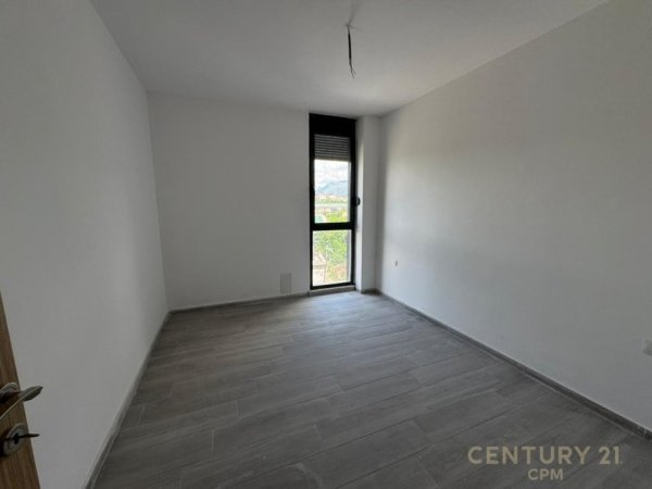 Tirane, shitet apartament 3+1 Kati 2, 112 m² 134.000 € (5 maj)