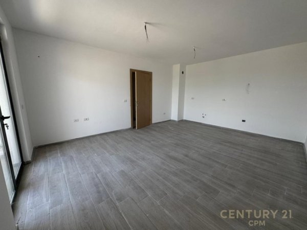Tirane, shitet apartament 3+1 Kati 2, 112 m² 134.000 € (5 maj)