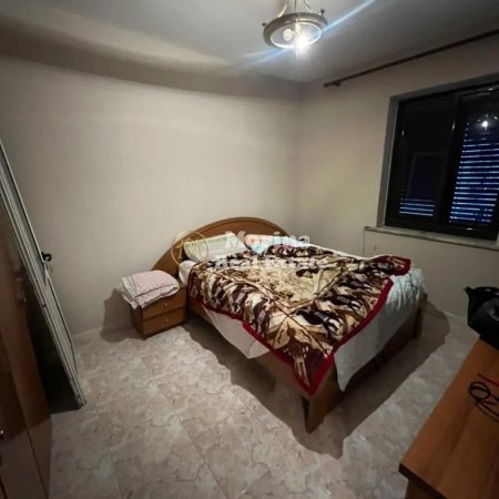 Tirane, jepet me qera apartament 2+1+Ballkon Kati 3, 70 m² 500 € (Farmacia 10)