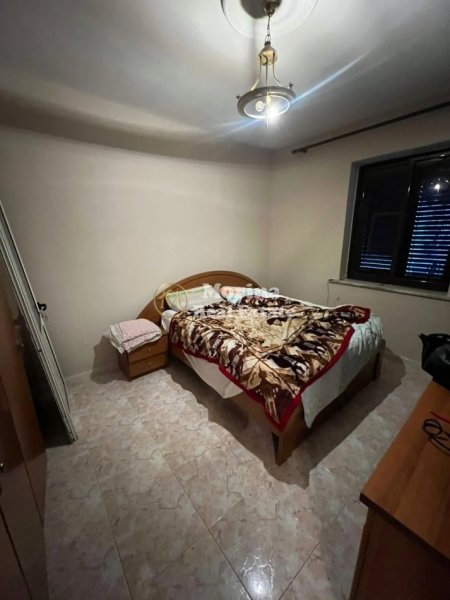 Tirane, jepet me qera apartament 2+1+Ballkon Kati 3, 70 m² 500 € (Farmacia 10)
