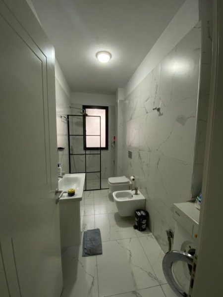 Tirane, shitet apartament 2+1+Aneks+Ballkon Kati 4, 109 m² 