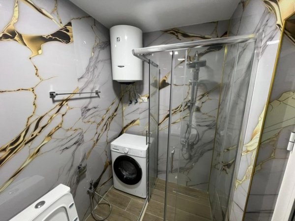 Tirane, jepet me qera apartament 1+1 Kati 8, 61 m² 500 € 