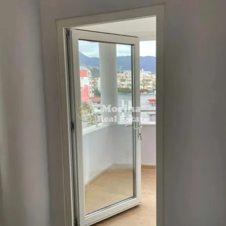 Tirane, shitet apartament 1+1+Ballkon Kati 5, 60 m² 87.000 € (Rruga Shefqet Kuka)