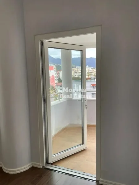 Tirane, shitet apartament 1+1+Ballkon Kati 5, 60 m² 87.000 € (Rruga Shefqet Kuka)