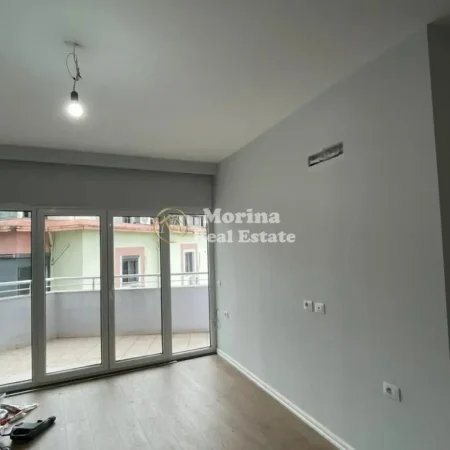Tirane, shitet apartament 1+1+Ballkon Kati 5, 60 m² 87.000 € (Rruga Shefqet Kuka)
