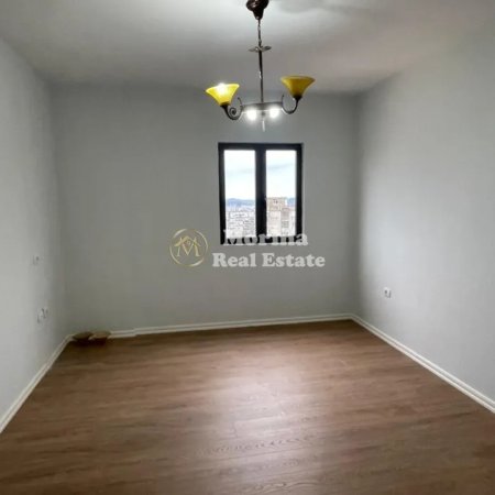 Tirane, shitet apartament 2+1+Ballkon Kati 5, 99 m² 140.000 € (Rruga Shefqet Kuka)