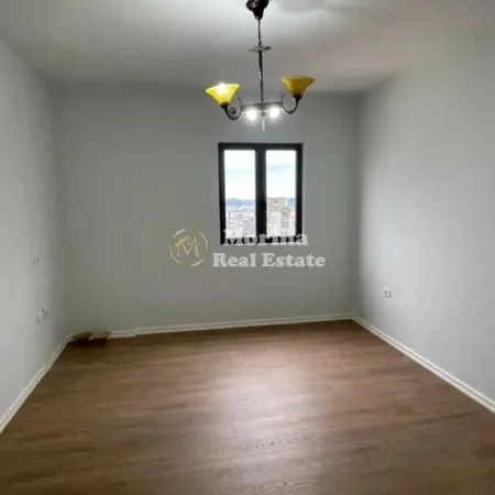 Tirane, shitet apartament 2+1+Ballkon Kati 5, 99 m² 140.000 € (Rruga Shefqet Kuka)
