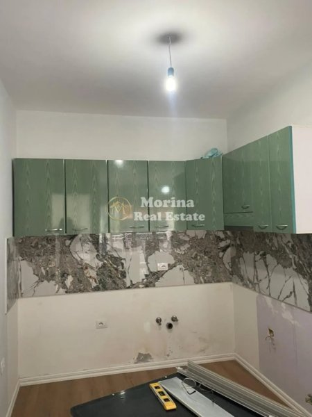 Tirane, shitet apartament 2+1+Ballkon Kati 5, 99 m² 140.000 € (Rruga Shefqet Kuka)