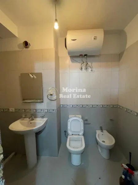 Tirane, shitet apartament 2+1+Ballkon Kati 5, 99 m² 140.000 € (Rruga Shefqet Kuka)