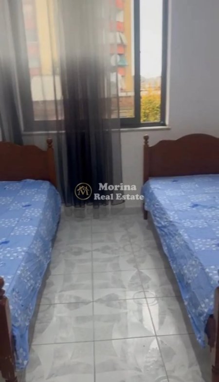 Tirane, jepet me qera apartament 1+1 Kati 4, 65 m² 400 € (Rruga e Dibres)