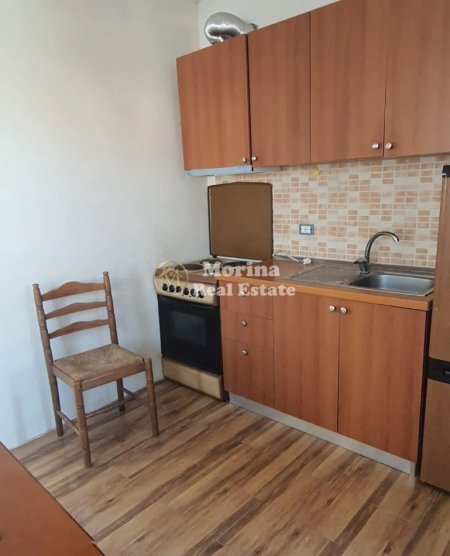 Tirane, jepet me qera shtepi 1+1 Kati 2, 55 m² 320 € (Rruga Mihal Grameno)